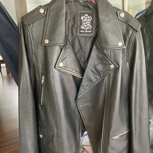 Women’s Black leather motorcycle style jacket